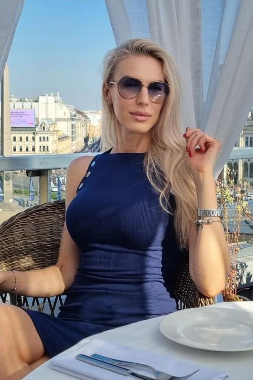 Проститутка София, в Питере у метро Чкаловская