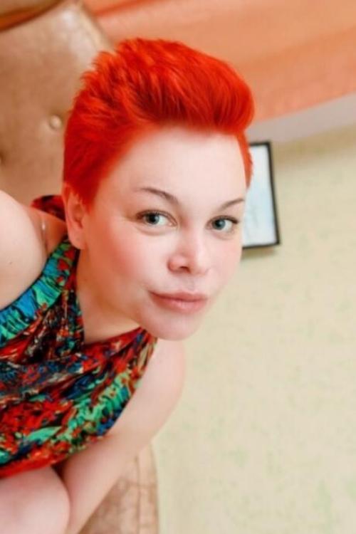 Проститутка Ксюха, в Питере у метро Звёздная