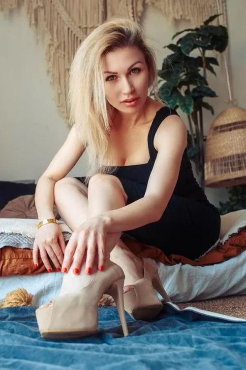 Проститутка Арина, Питера у метро Спортивная