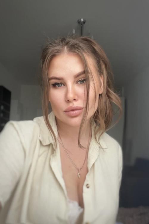 Проститутка Марина, в Питере у метро Комендантский проспект